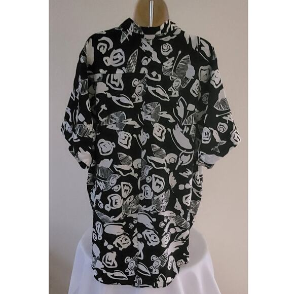 LADY SHAPELY Floral print Button-front Black & White Tunic Blouse/Shirt--Sz 24W - Picture 4 of 6